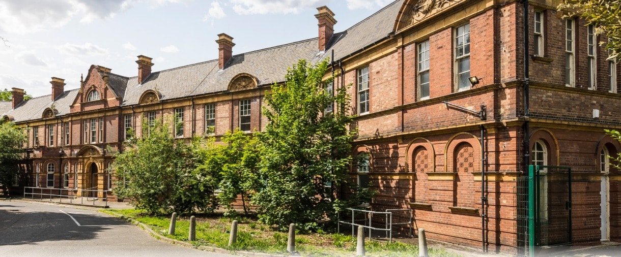 405 Shooters Hill Rd, London for sale Primary Photo- Image 1 of 1