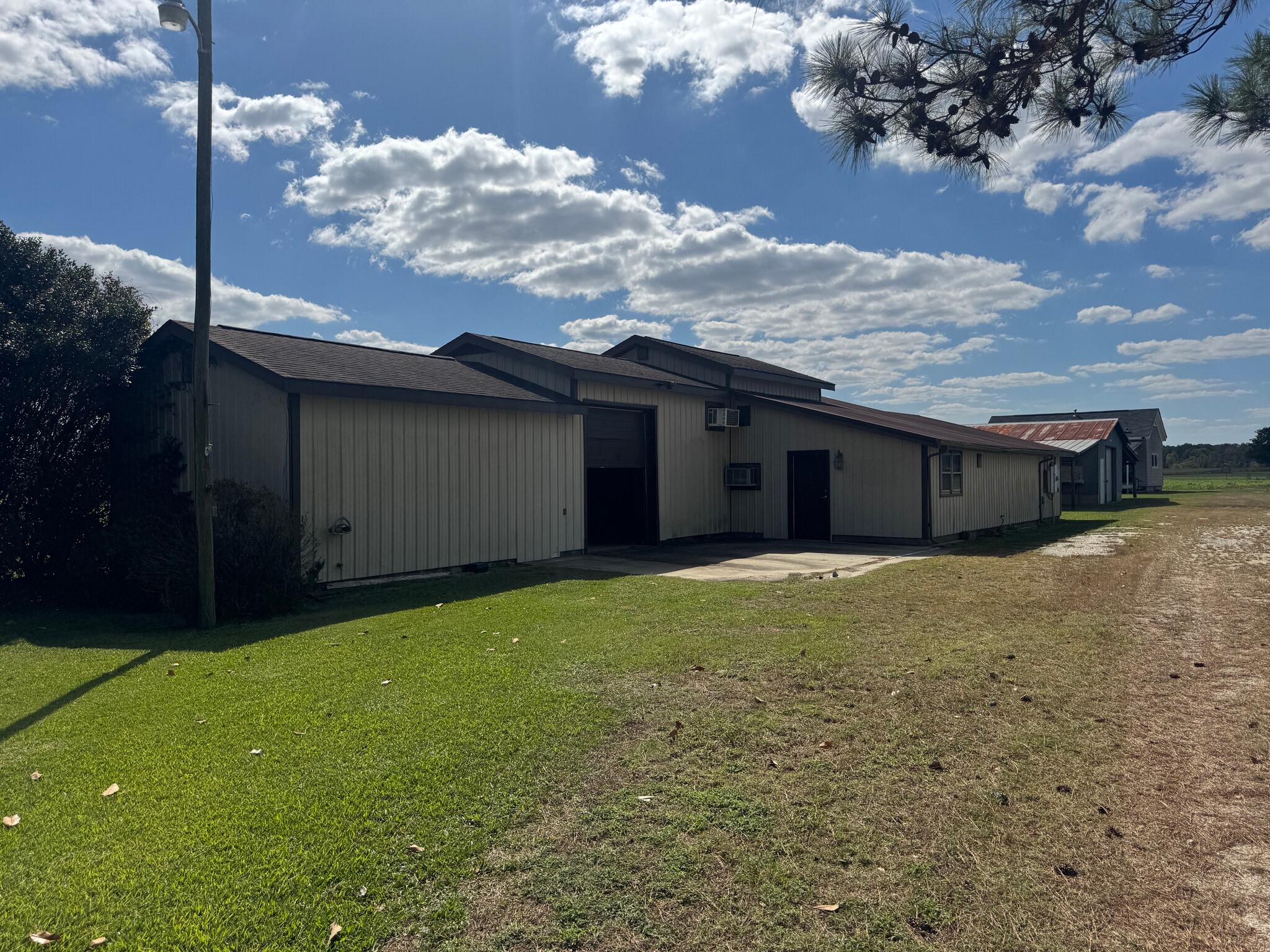 2898 US-701 Hwy, Four Oaks, NC for sale Primary Photo- Image 1 of 12