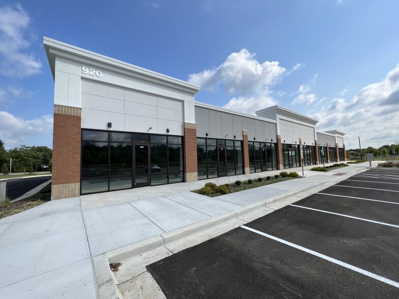 910 Cromwell Park Dr, Glen Burnie, MD for lease - Building Photo - Image 1 of 31