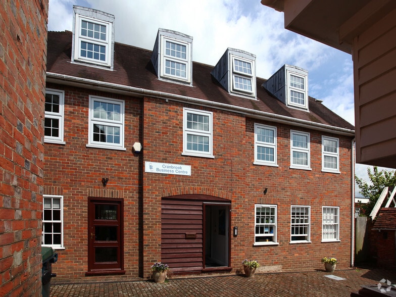 High St, Cranbrook for sale - Primary Photo - Image 1 of 1