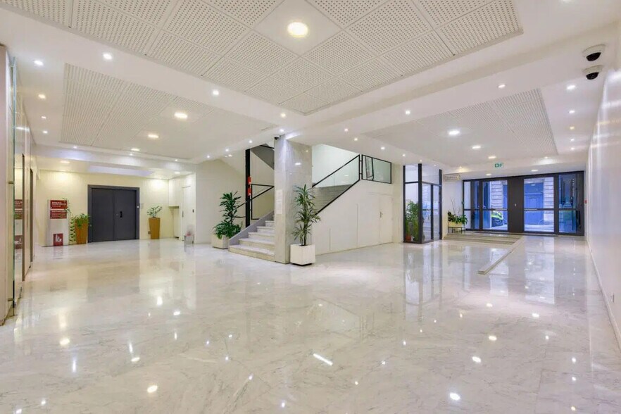 4 Rue De Ventadour, Paris for lease - Lobby - Image 1 of 14