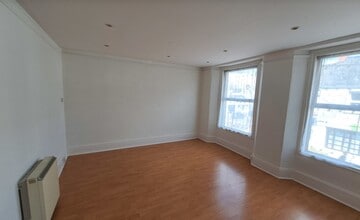 114 Ridgeway, Plymouth for lease Interior Photo- Image 1 of 2