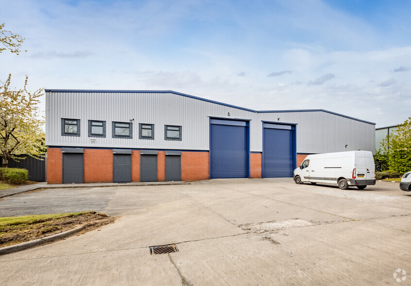 3 Poole Hall Rd, Ellesmere Port for lease - Building Photo - Image 2 of 3