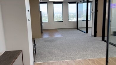 2600 N Central Ave, Phoenix, AZ for lease - Commercial Listing Video 