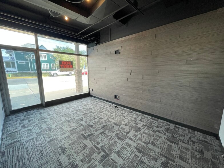 4820 47 Ave, Red Deer, AB for lease - Interior Photo - Image 3 of 13