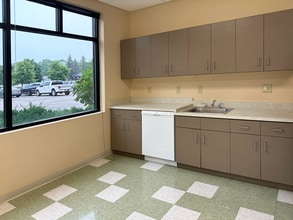 10160 Foley Blvd, Coon Rapids, MN for lease Interior Photo- Image 1 of 7