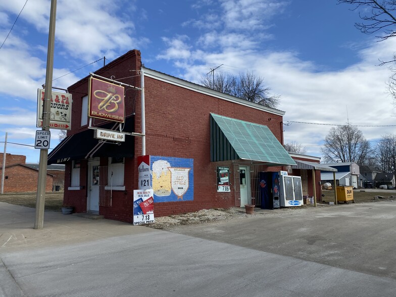 208 S Main St, Abingdon, IL for sale - Building Photo - Image 1 of 1