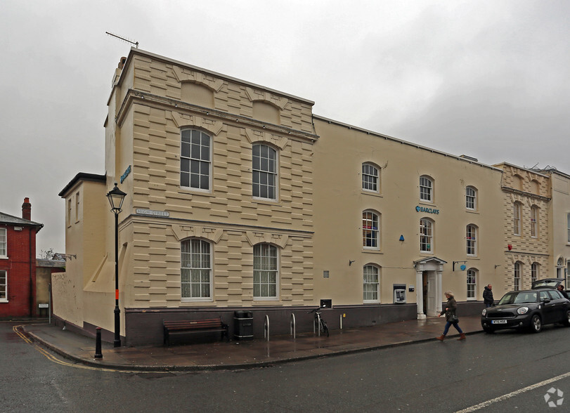 The Square, Southampton for lease - Primary Photo - Image 1 of 3