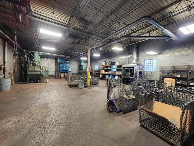 41135 Irwin Dr, Harrison Township, MI for sale - Building Photo - Image 3 of 20