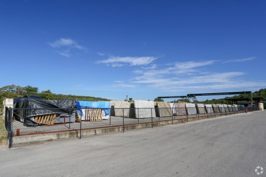 19012 State Highway 71 W, Spicewood, TX for sale - Building Photo - Image 2 of 2