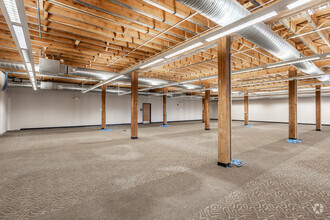 430 E Grand Ave, Des Moines, IA for lease Interior Photo- Image 1 of 6