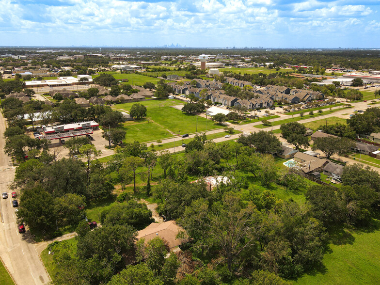 4701 Vista Rd, Pasadena, TX for sale - Building Photo - Image 3 of 16