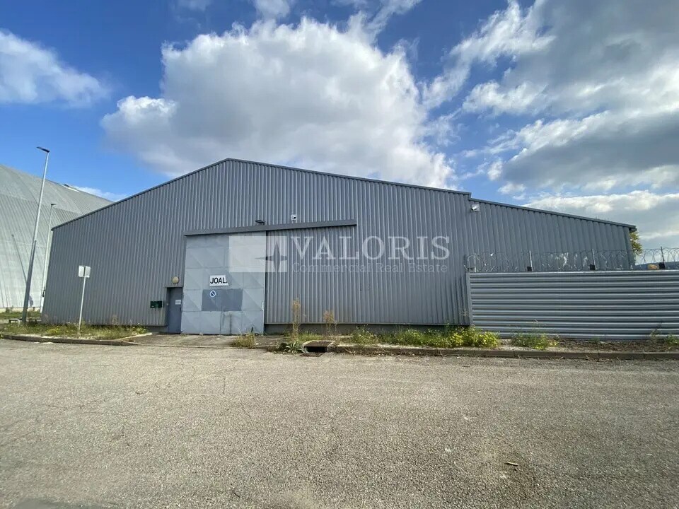 Flex in Chasse-sur-Rhône for sale Building Photo- Image 1 of 8