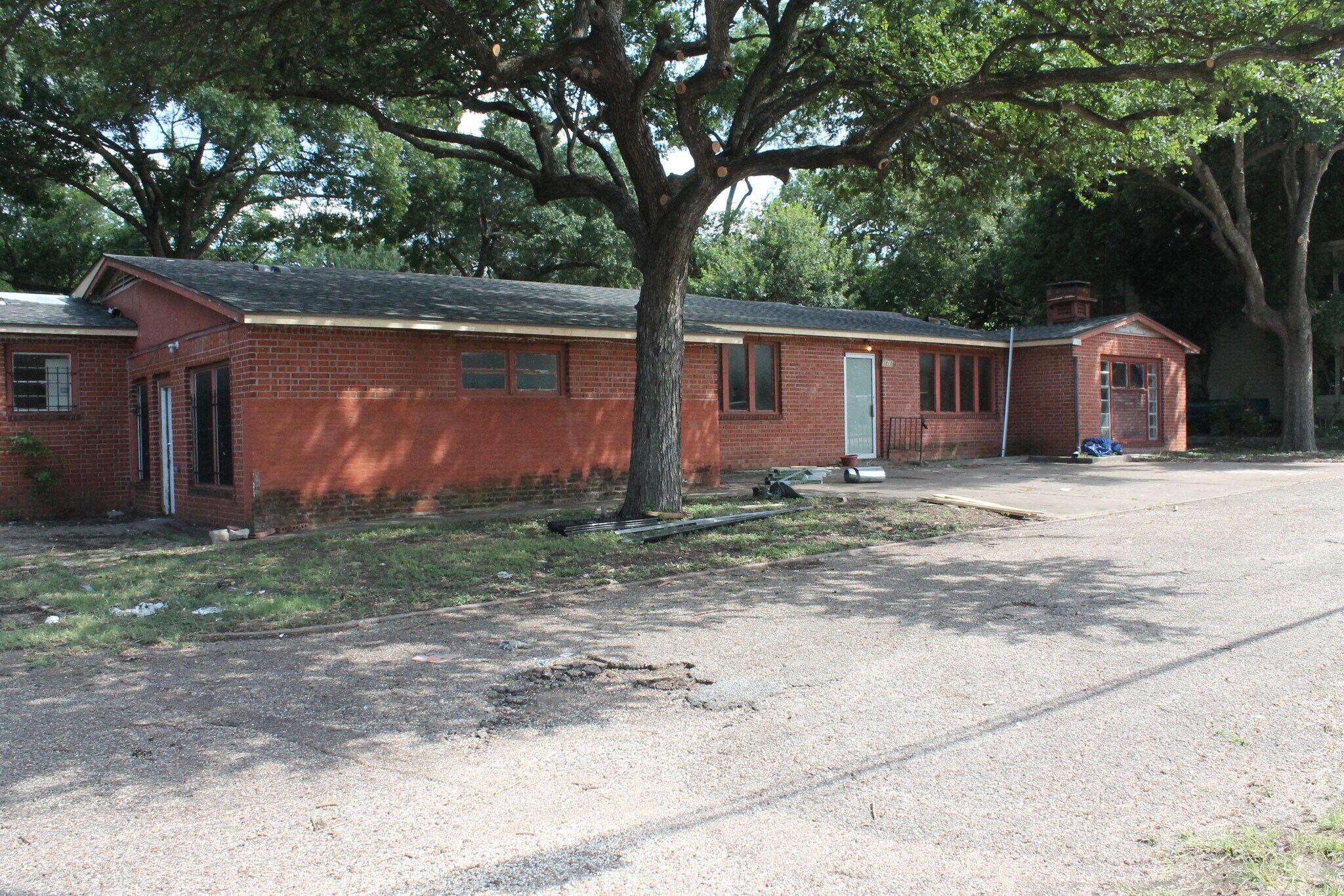 3810 W Waco Dr, Waco, TX for sale Primary Photo- Image 1 of 1