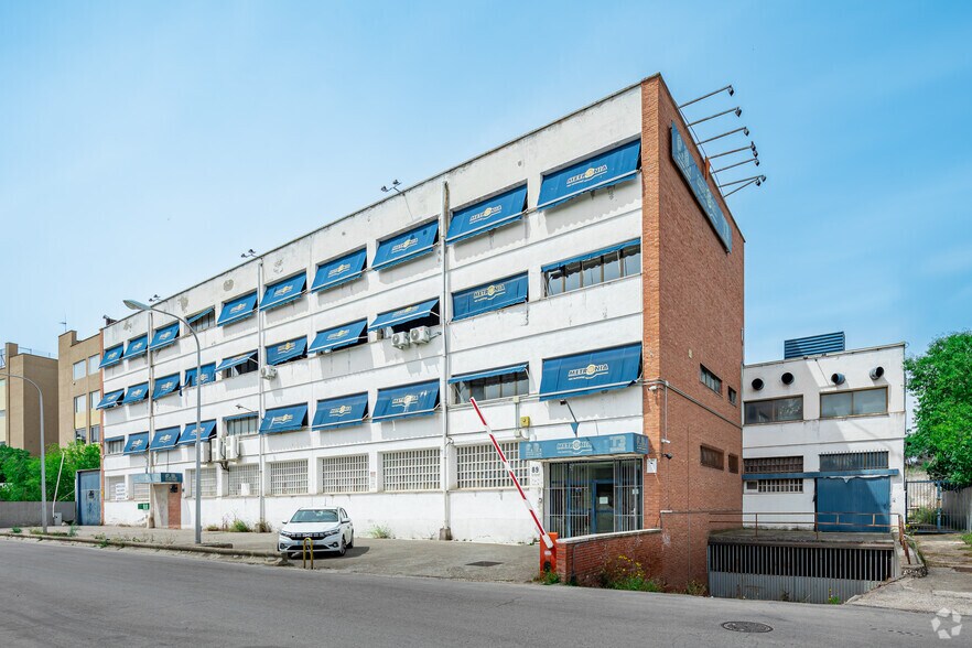 Industrial in Madrid, Madrid for lease - Building Photo - Image 2 of 2