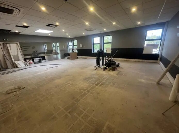 Flex in Champigny-sur-Marne for lease - Building Photo - Image 2 of 7