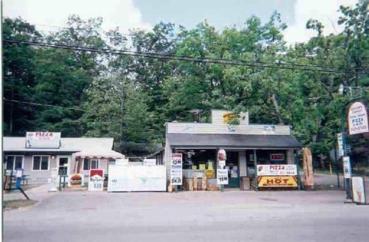 1857 W Higgins Lake Dr, Higgins Lake, MI for sale - Primary Photo - Image 1 of 1