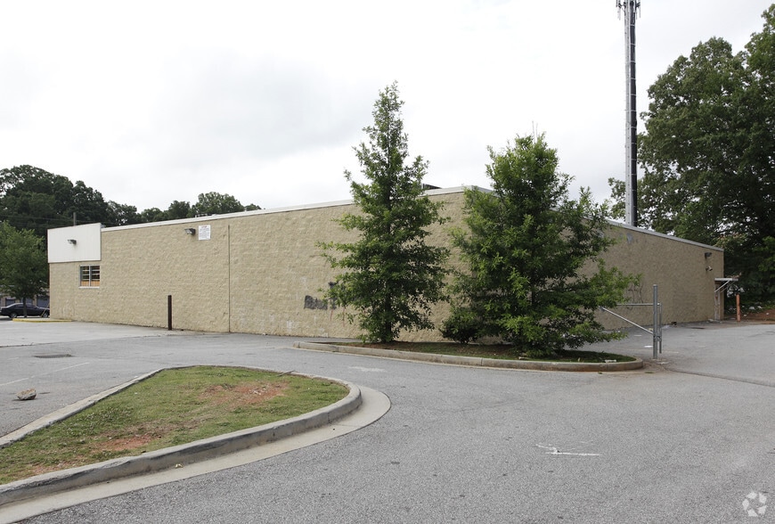 807 Cascade Ave SW, Atlanta, GA for sale - Building Photo - Image 2 of 3