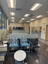 471 Broadway, Bayonne, NJ for lease Interior Photo- Image 2 of 9