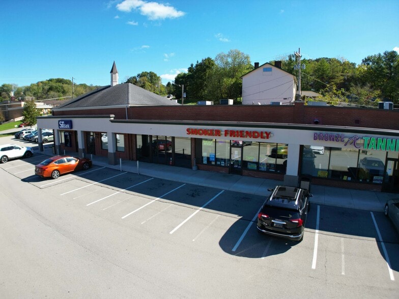2340-2388 Golden Mile Hwy, Pittsburgh, PA for lease - Building Photo - Image 2 of 6