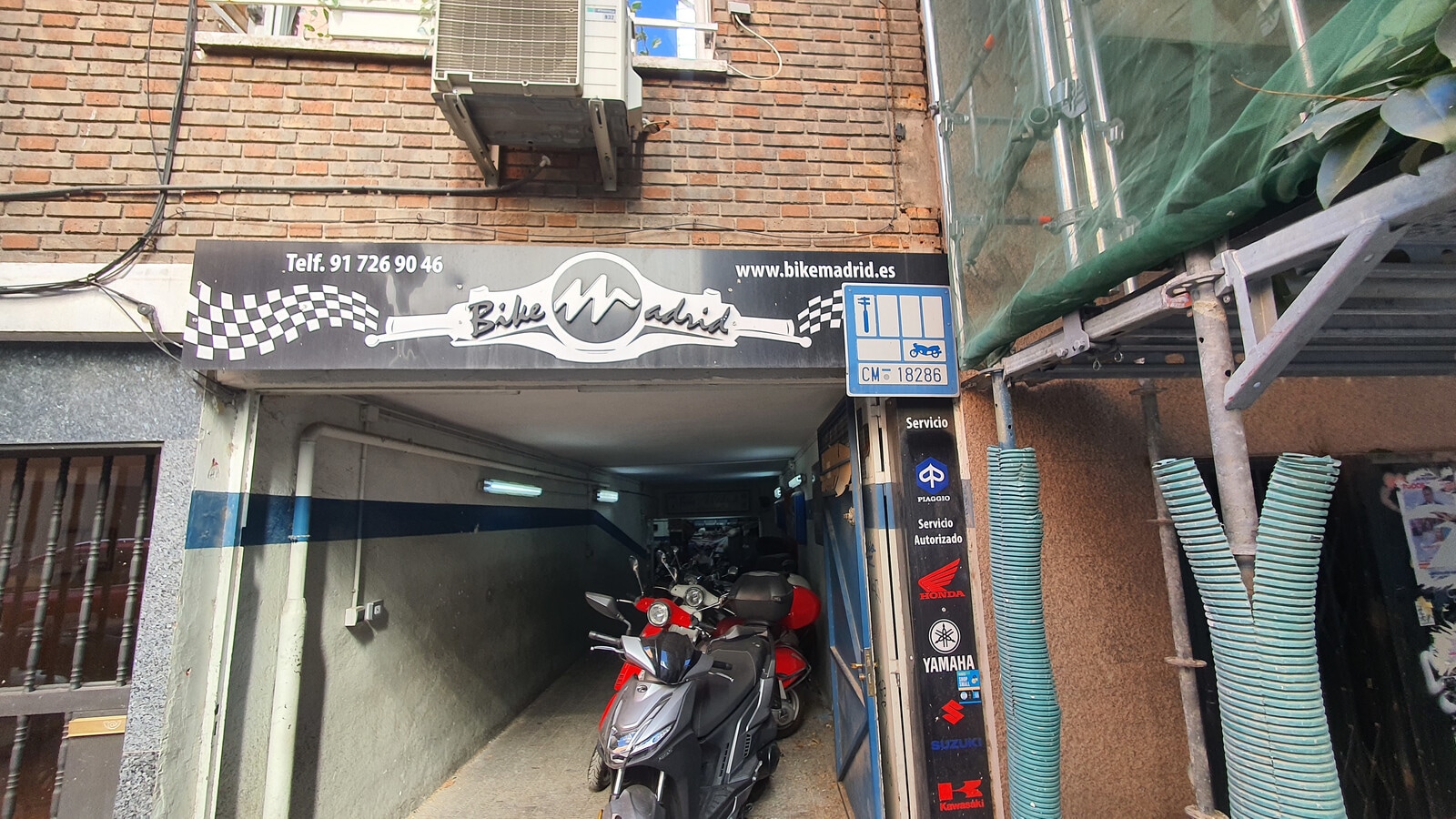 Madrid, MAD 28028 -  -  - Interior Photo - Image 1 of 7