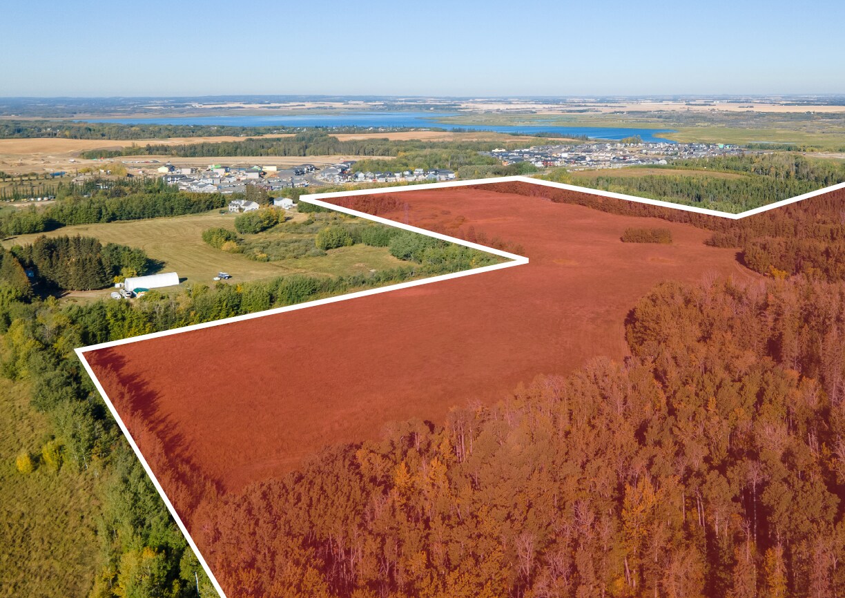 12423 Winterburn Rd NW, Edmonton, AB for sale Primary Photo- Image 1 of 1