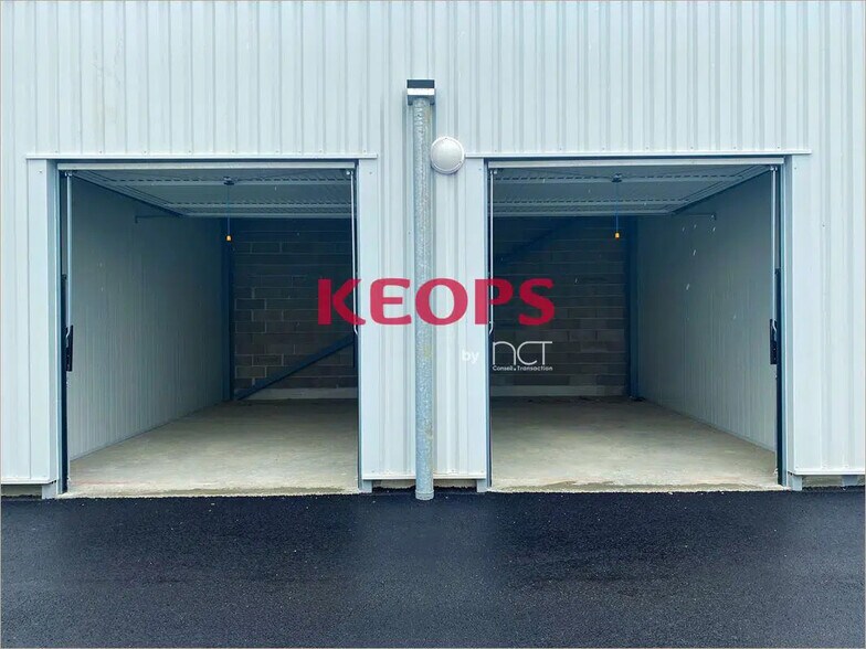 Industrial in Pujaudran for lease - Building Photo - Image 3 of 4