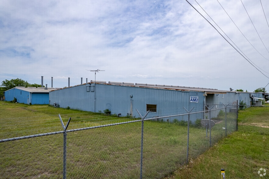1200 E 4th, Taylor, TX for sale - Building Photo - Image 3 of 7