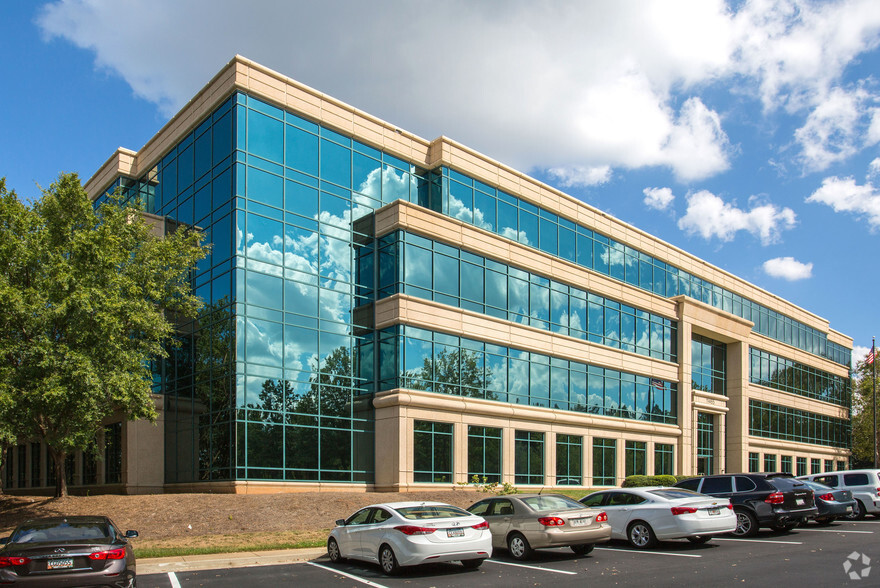 11465 Johns Creek Pky, Duluth, GA for lease - Primary Photo - Image 1 of 8