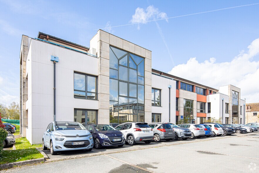1 Allée De Londres, Villejust for lease - Building Photo - Image 2 of 2