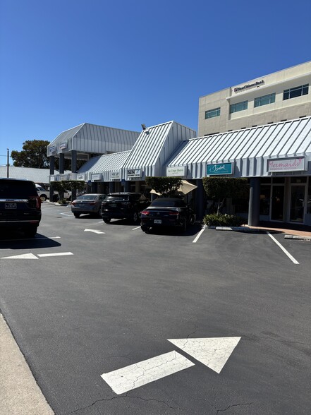 7346 S Red Rd, South Miami, FL for lease - Building Photo - Image 3 of 4