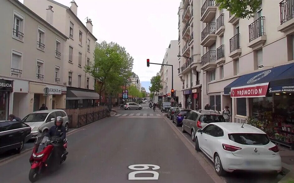 Retail in Asnières-sur-Seine for lease - Building Photo - Image 2 of 5