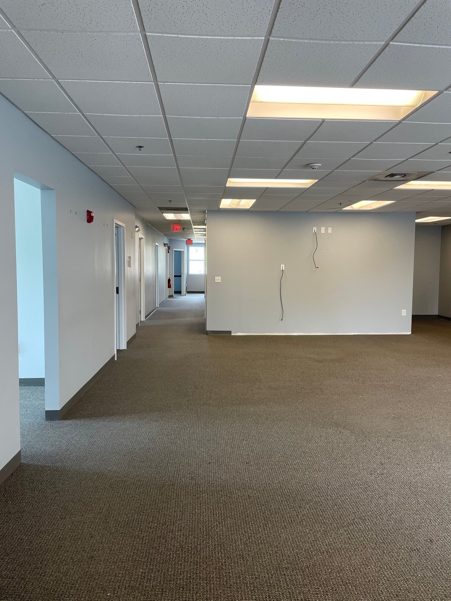 318 Main St, Northborough, MA 01532 Post Road Marketplace