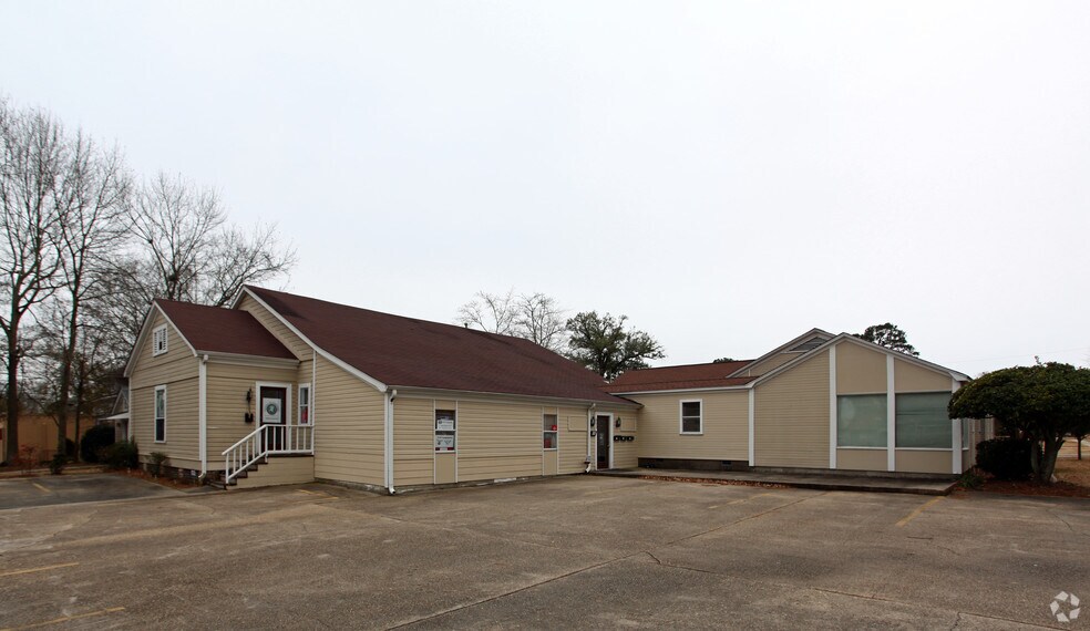 602 Adeline St, Hattiesburg, MS for sale - Primary Photo - Image 1 of 1