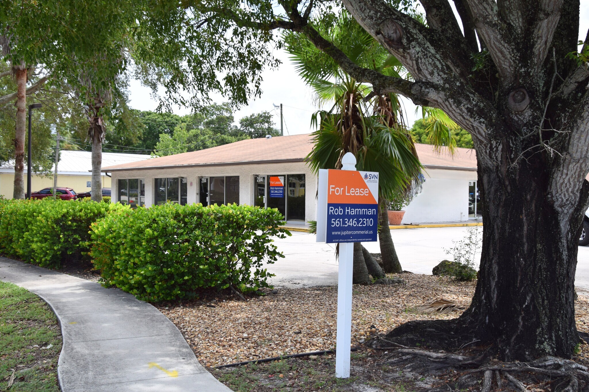 200-220 Hibiscus St, Jupiter, FL for lease Building Photo- Image 1 of 6