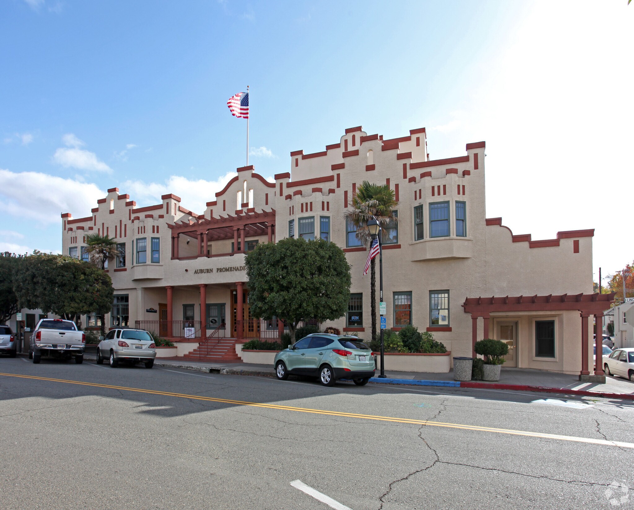 853 Lincoln Way, Auburn, CA for lease Primary Photo- Image 1 of 8