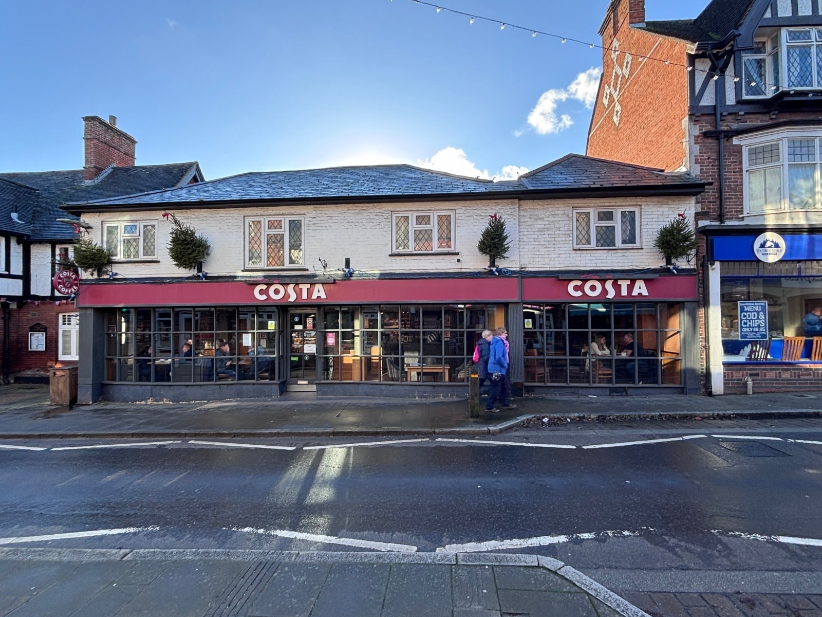 38-40 High St, Lyndhurst for sale Primary Photo- Image 1 of 1