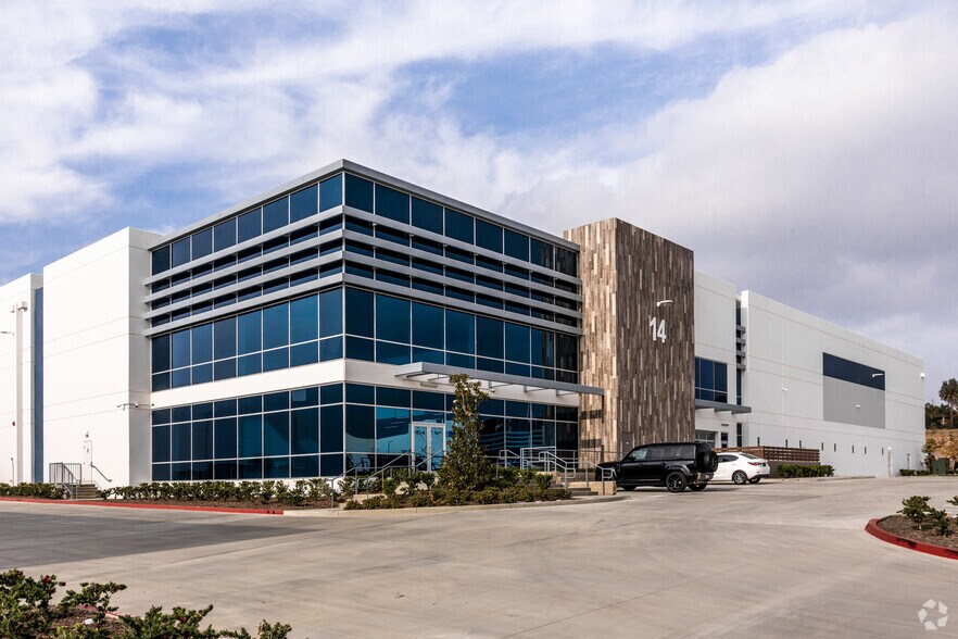 14 Longitude Way, Corona, CA for sale - Primary Photo - Image 1 of 1