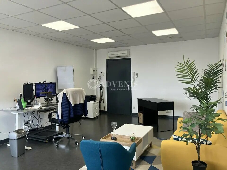 Location Bureaux 28 m² - Photo 1