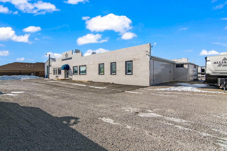 1117 N Old Route 66, Litchfield, IL for sale - Building Photo - Image 3 of 44