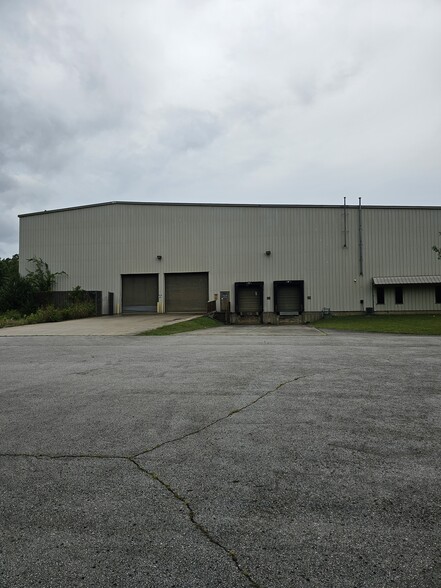 87 Volunteer Ct, Manchester, TN for lease - Building Photo - Image 3 of 12