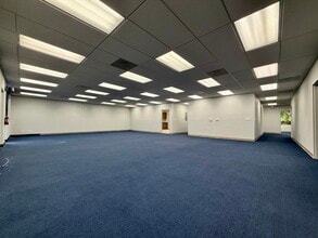 5410-5430 NW 33rd Ave, Fort Lauderdale, FL for lease Interior Photo- Image 2 of 38