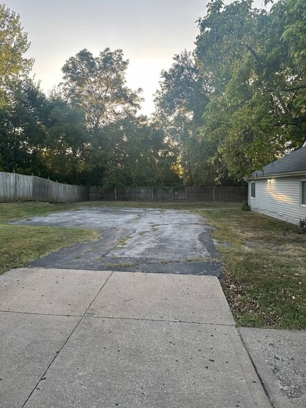 1844 Benton Blvd, Kansas City, MO for lease - Building Photo - Image 2 of 18