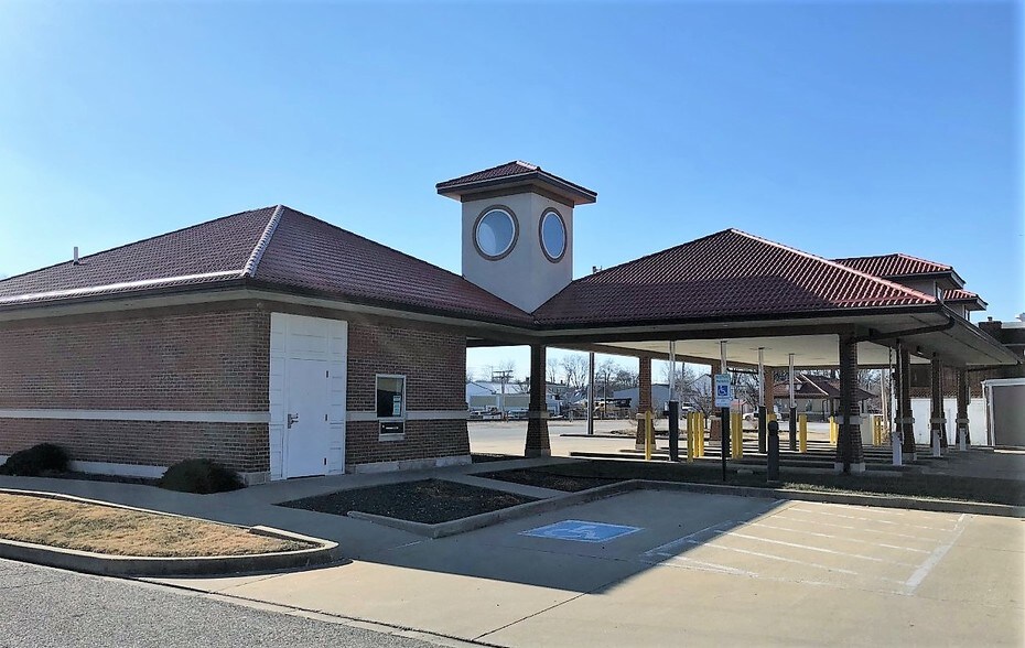 115 E South St, Washington, IN for sale - Building Photo - Image 1 of 1