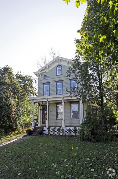 30 Mine St, Flemington, NJ for sale - Primary Photo - Image 1 of 1