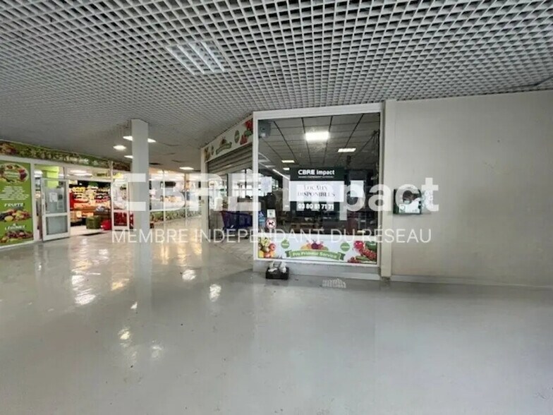 Retail in Marsannay-la-Côte for lease - Building Photo - Image 1 of 5