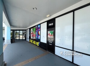 750 S US Highway 1, Vero Beach, FL for lease Building Photo- Image 2 of 8