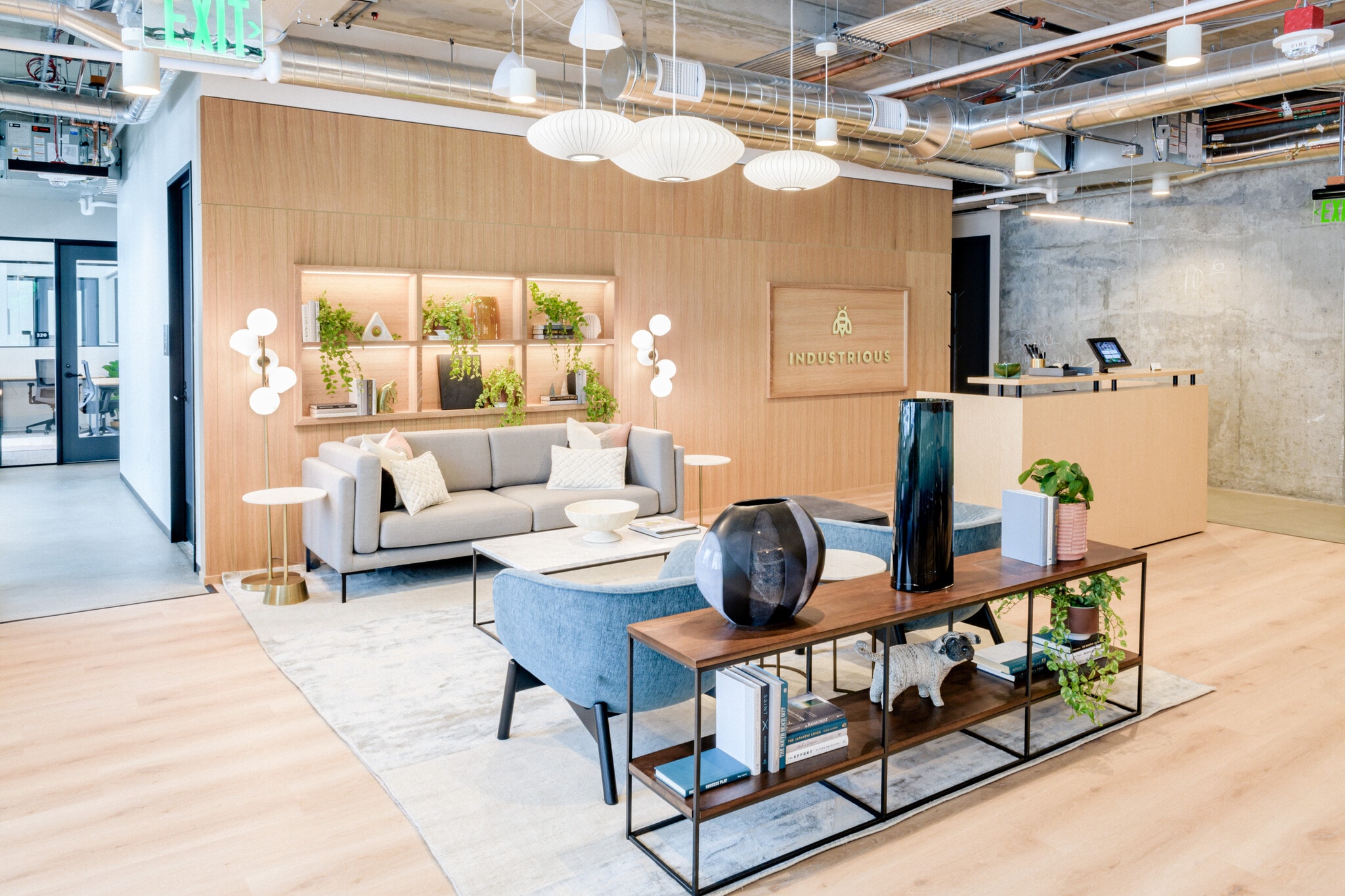 400 University St, Seattle, WA for lease Interior Photo- Image 1 of 11