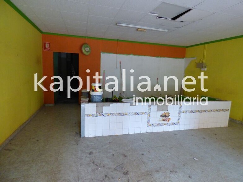 Retail in Ontinyent, Valencia for sale - Building Photo - Image 2 of 4