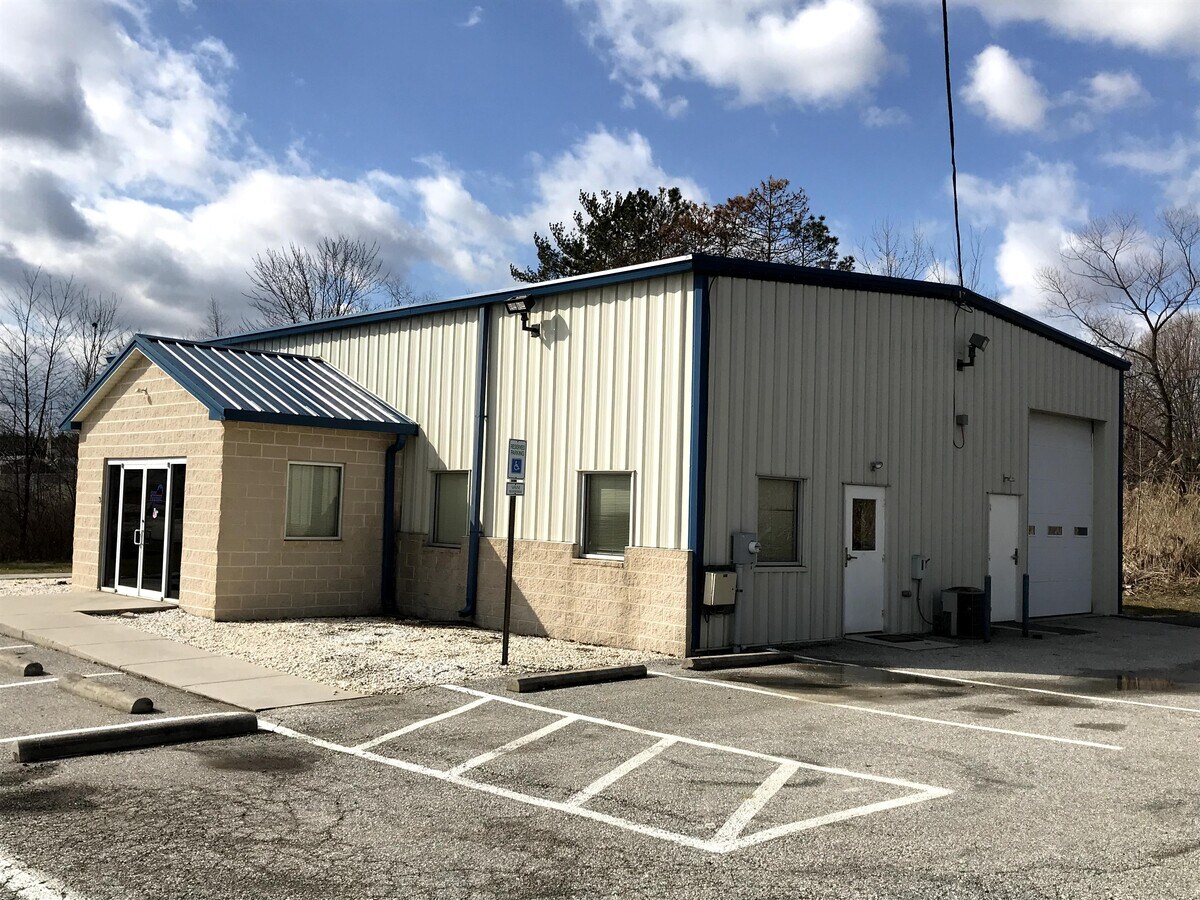 3 Industrial Dr, Hanover, PA 17331